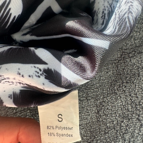 Black and White Palm Tree Bikini Bottoms Cheeky - Picture 3 of 3